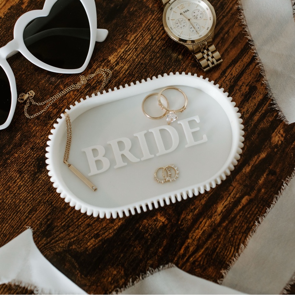 White 'BRIDE' Jewelry Tray – Elegant Accessory Catchall